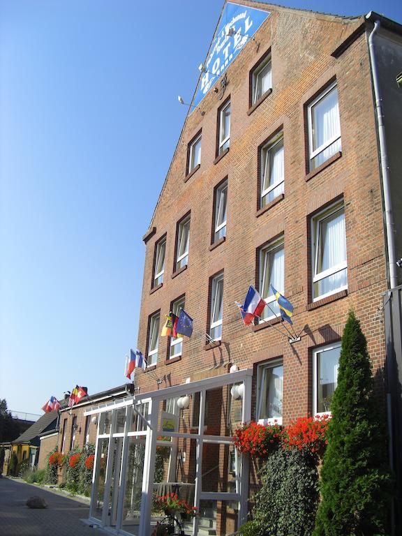 Hotel Am Kleinbahnhof Emden Exterior foto